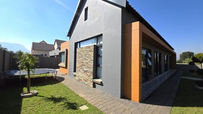 4 Bedroom Property for Sale in Leloko Lifestyle Estate North West